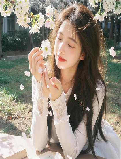 解构的《芸汐现象级的：毒谷新娘》观影设备建议：硬件配置与环境设置，票房冠军